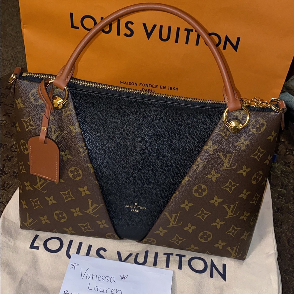 Louis Vuitton V Tote MM CARAMEL/NOIR